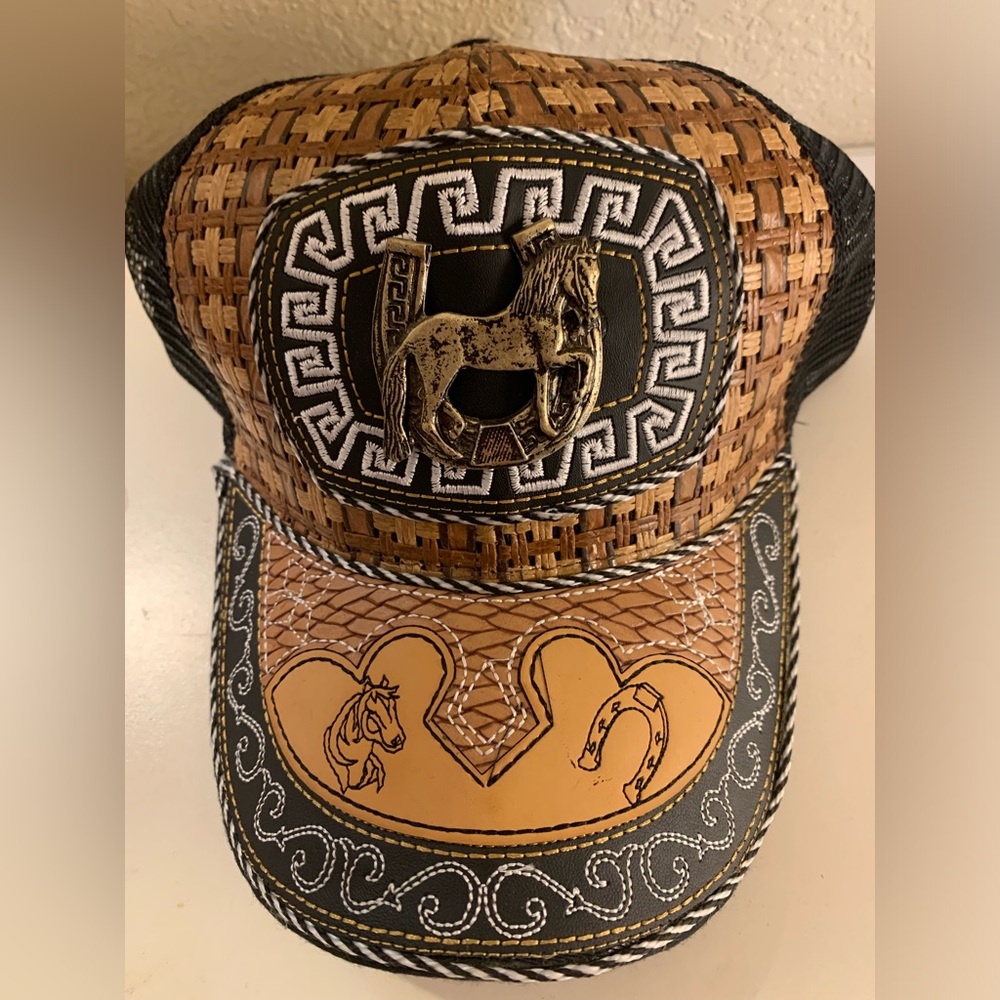 Men's Handcrafted Hat - Picture 4 of 4